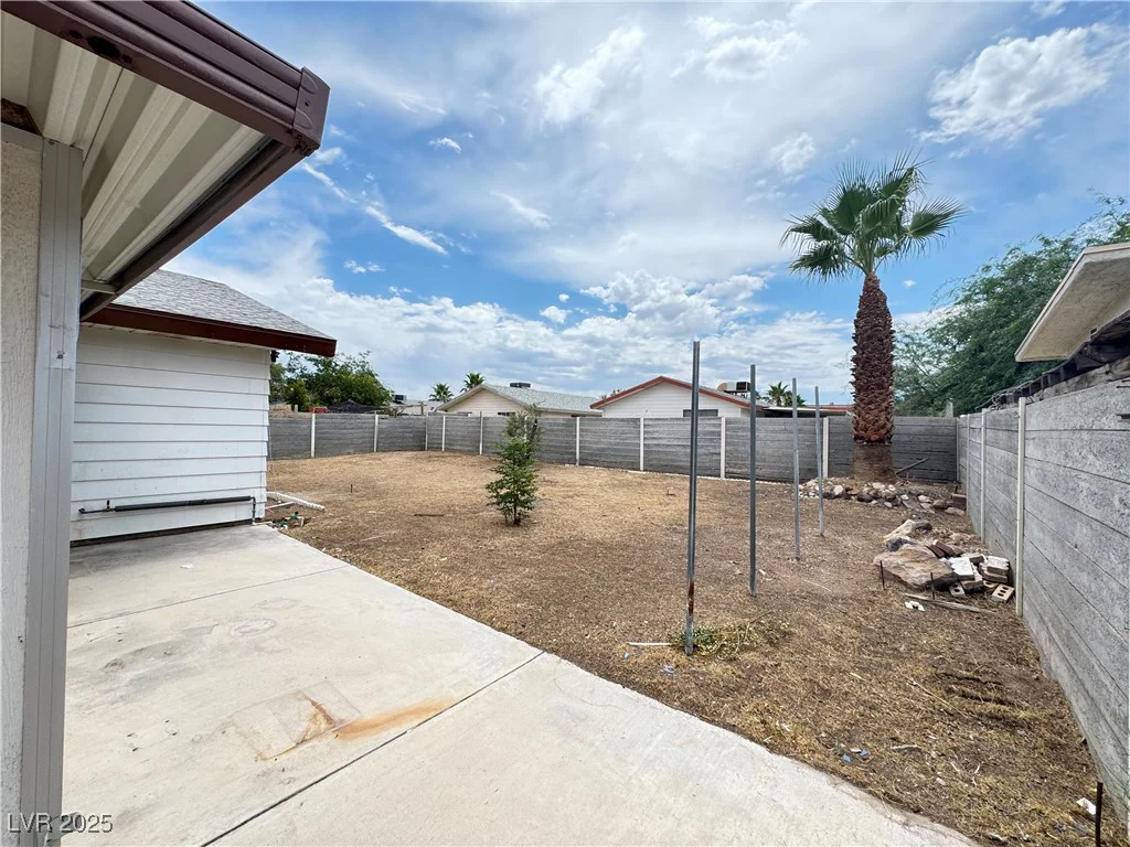 4303 Paramount, Las Vegas, NV 89115