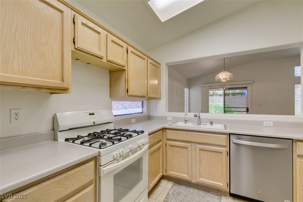 2101 High Mesa, Henderson, NV 89012