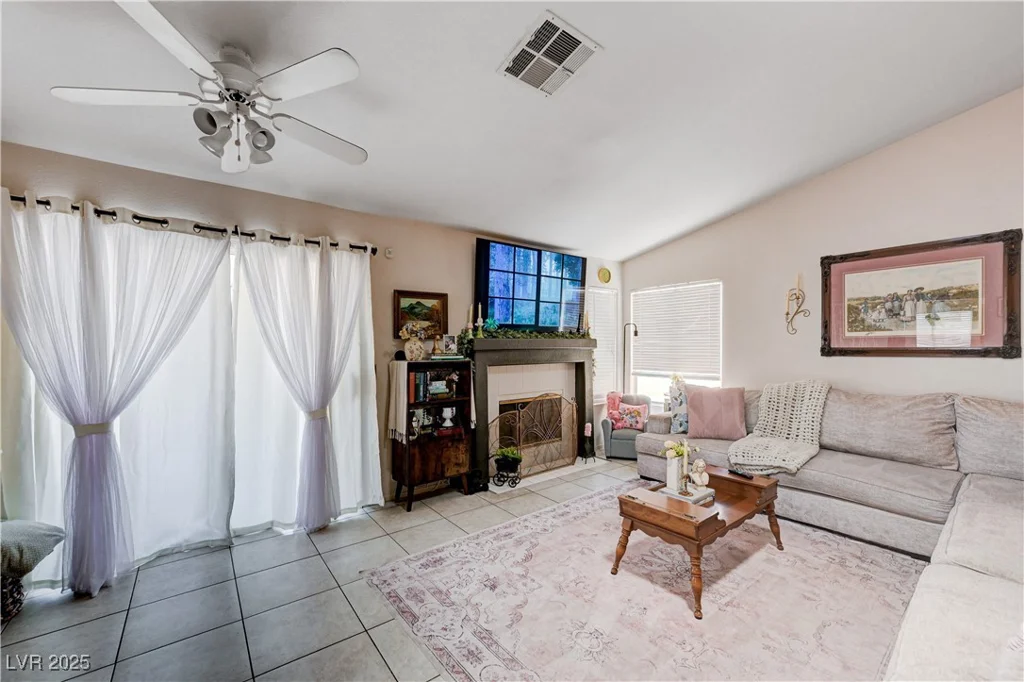6009 Flowering Plum, Las Vegas, NV 89142