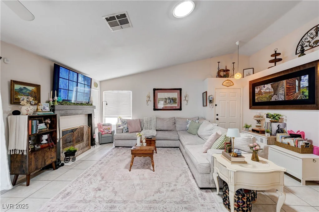 6009 Flowering Plum, Las Vegas, NV 89142