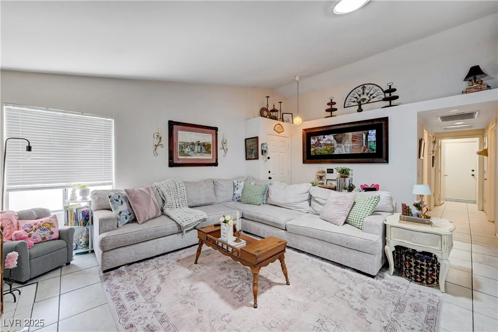 6009 Flowering Plum, Las Vegas, NV 89142
