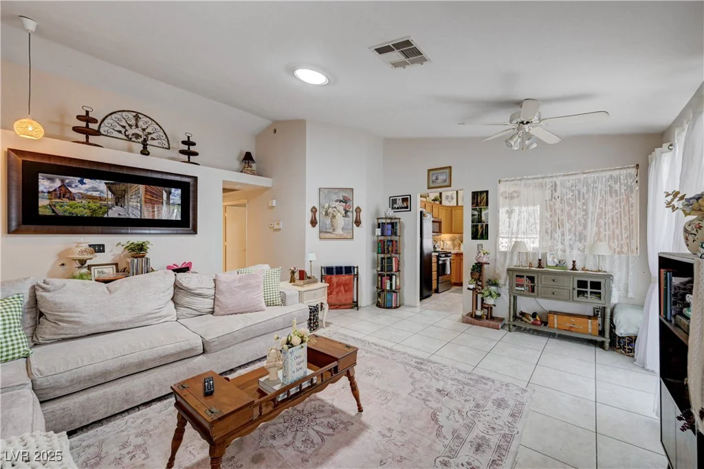 6009 Flowering Plum, Las Vegas, NV 89142