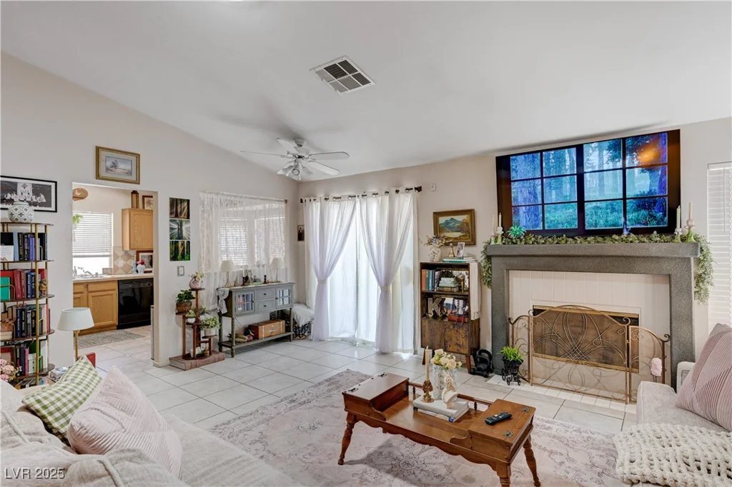 6009 Flowering Plum, Las Vegas, NV 89142