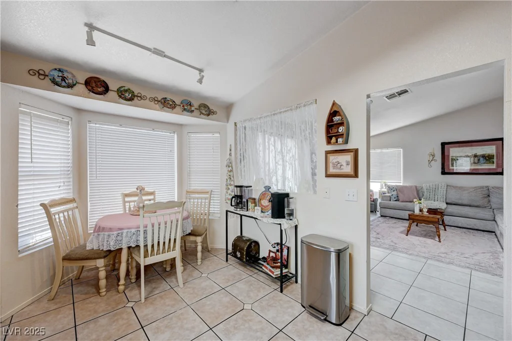6009 Flowering Plum, Las Vegas, NV 89142