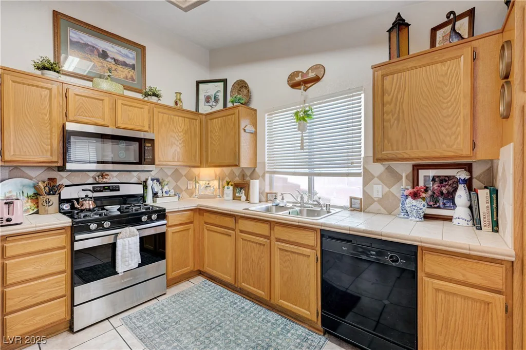 6009 Flowering Plum, Las Vegas, NV 89142