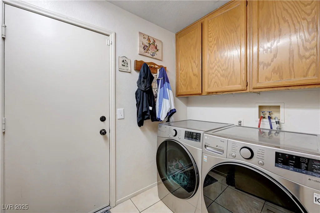 6009 Flowering Plum, Las Vegas, NV 89142