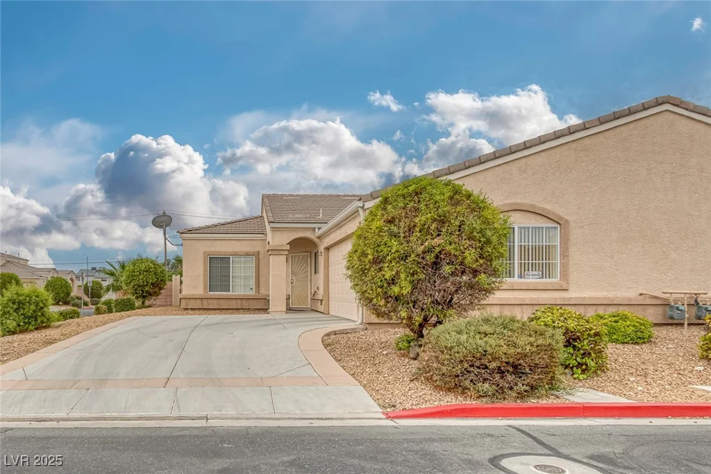 4713 Guma, North Las Vegas, NV 89031