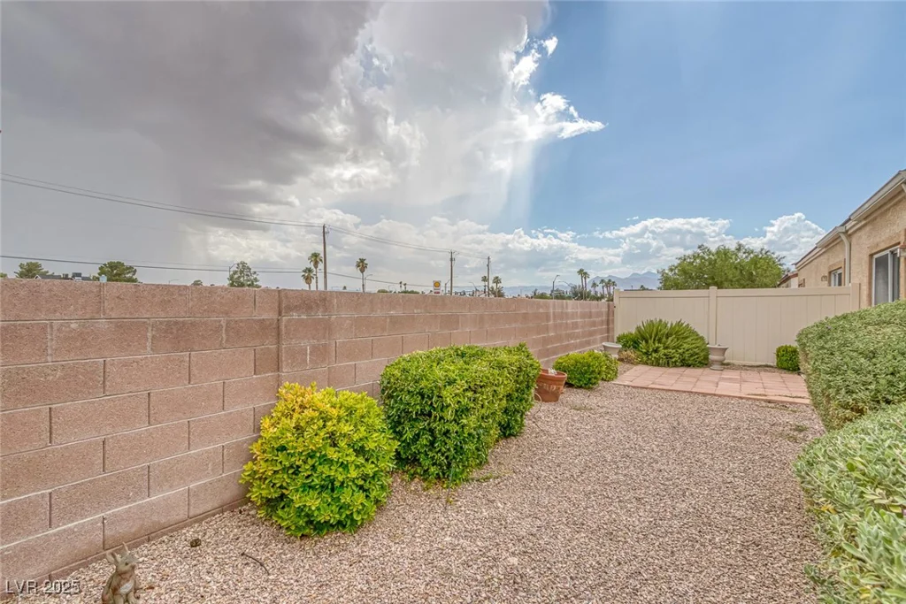 4713 Guma, North Las Vegas, NV 89031