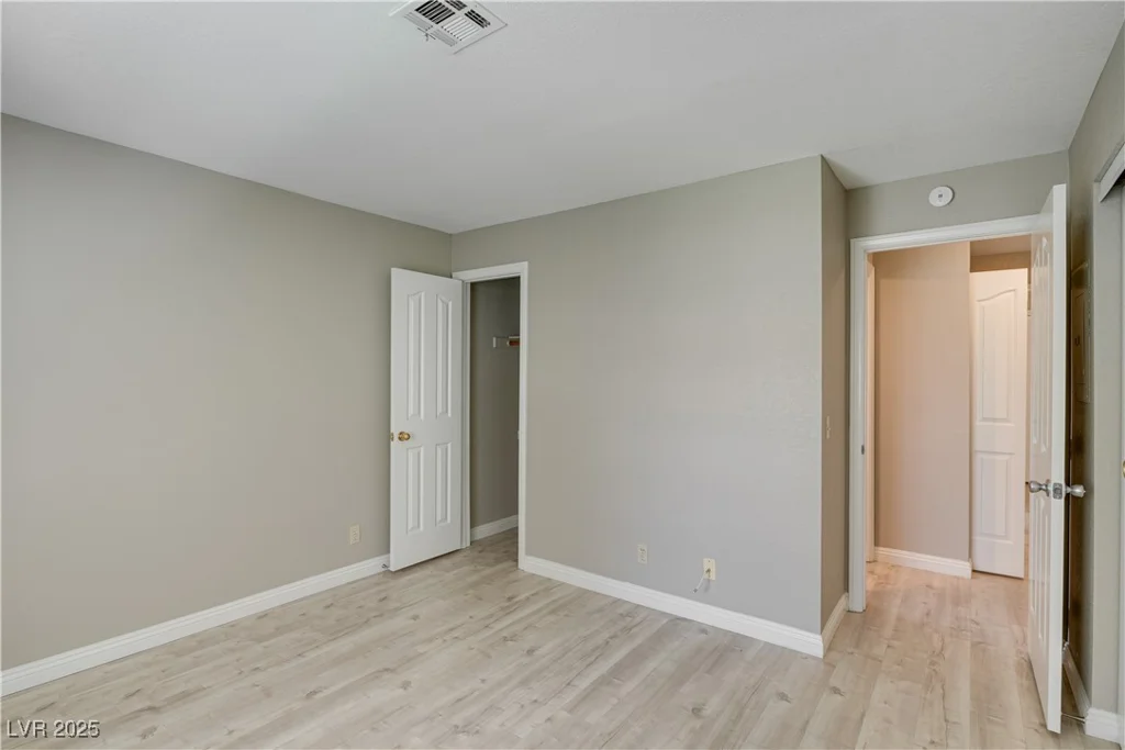 2633 Durango, Las Vegas, NV 89117