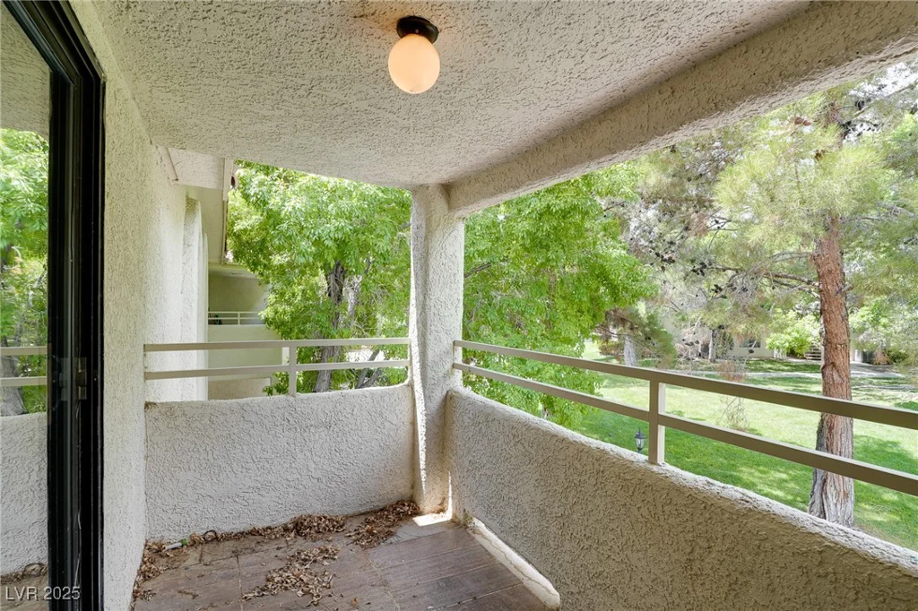 2633 Durango, Las Vegas, NV 89117