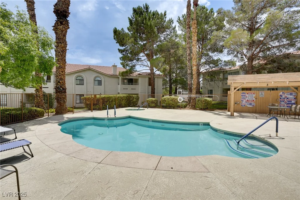 2633 Durango, Las Vegas, NV 89117