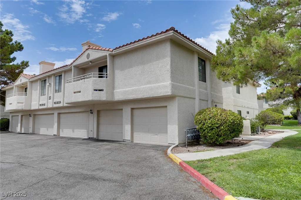 2633 Durango, Las Vegas, NV 89117