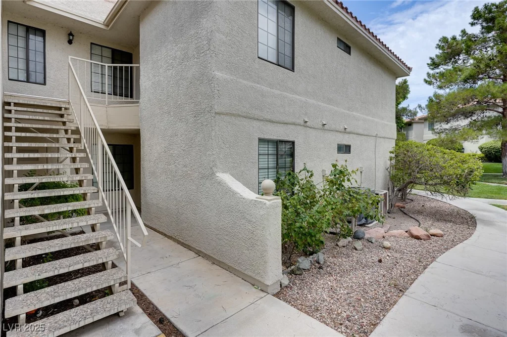 2633 Durango, Las Vegas, NV 89117