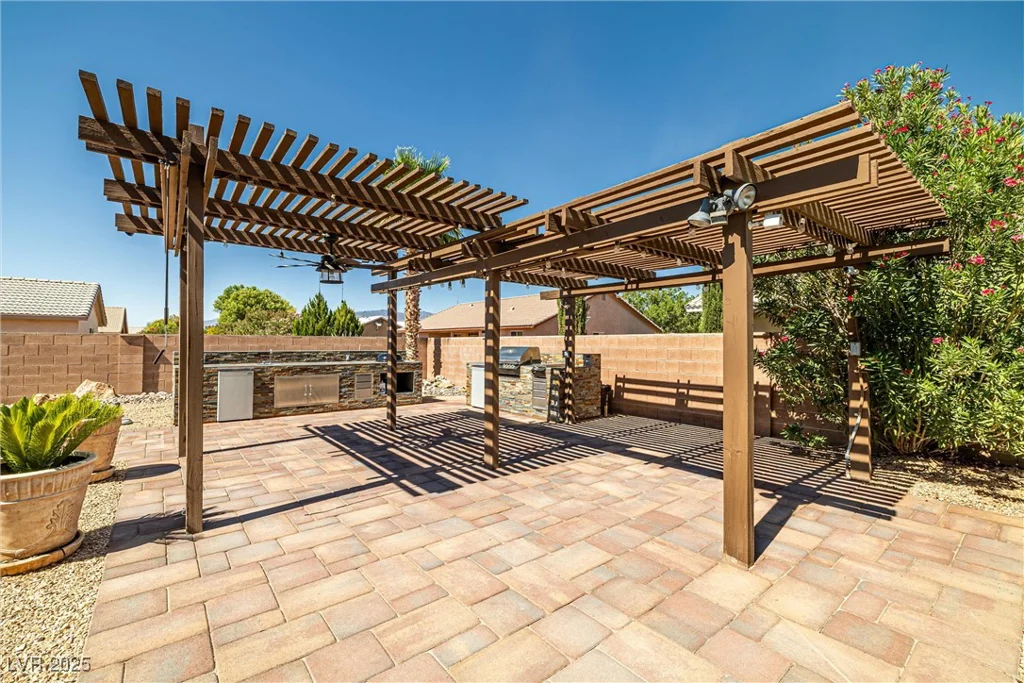 231 Bristle Cone, Pahrump, NV 89048
