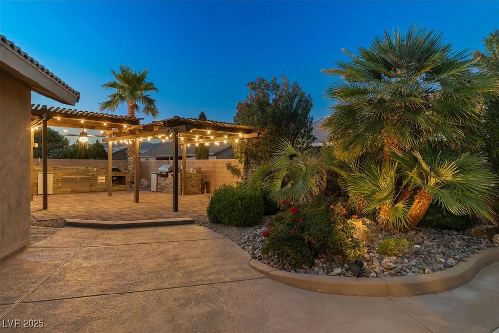 231 Bristle Cone, Pahrump, NV 89048