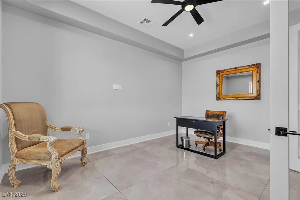 6235 Fort Apache, Las Vegas, NV 89149