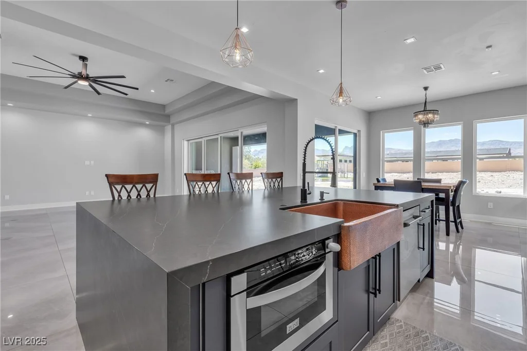 6235 Fort Apache, Las Vegas, NV 89149