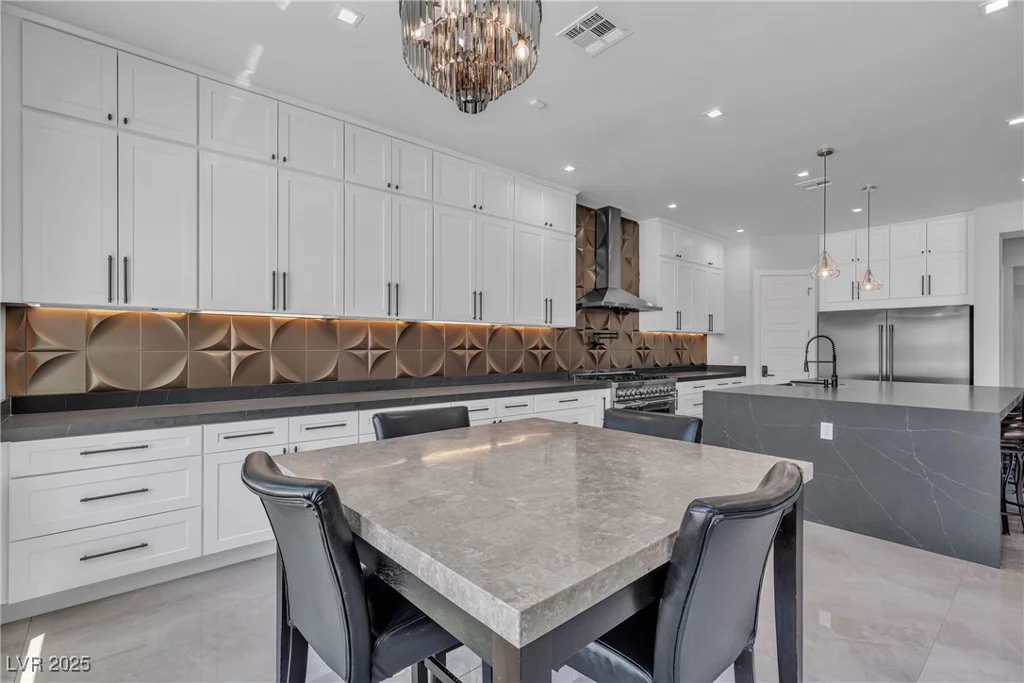 6235 Fort Apache, Las Vegas, NV 89149