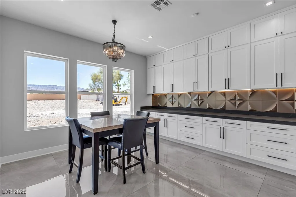 6235 Fort Apache, Las Vegas, NV 89149