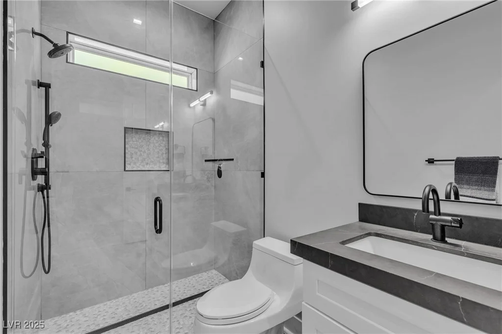 6235 Fort Apache, Las Vegas, NV 89149