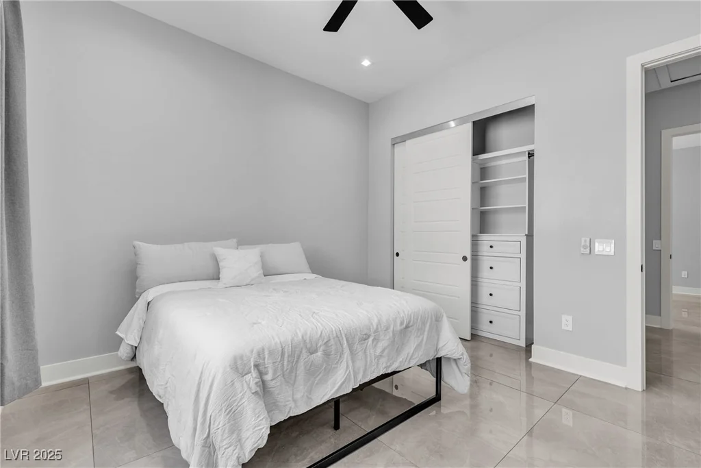 6235 Fort Apache, Las Vegas, NV 89149