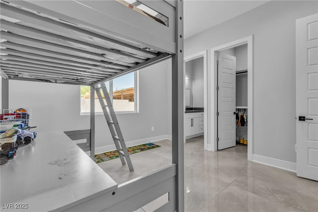 6235 Fort Apache, Las Vegas, NV 89149