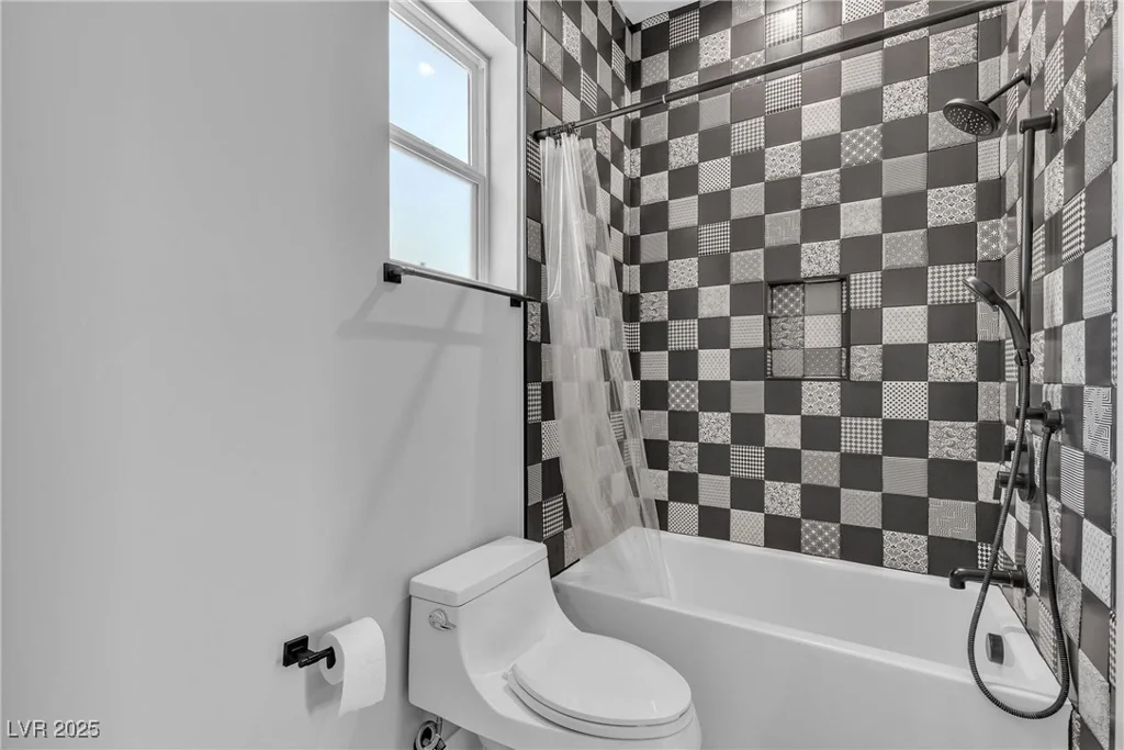 6235 Fort Apache, Las Vegas, NV 89149