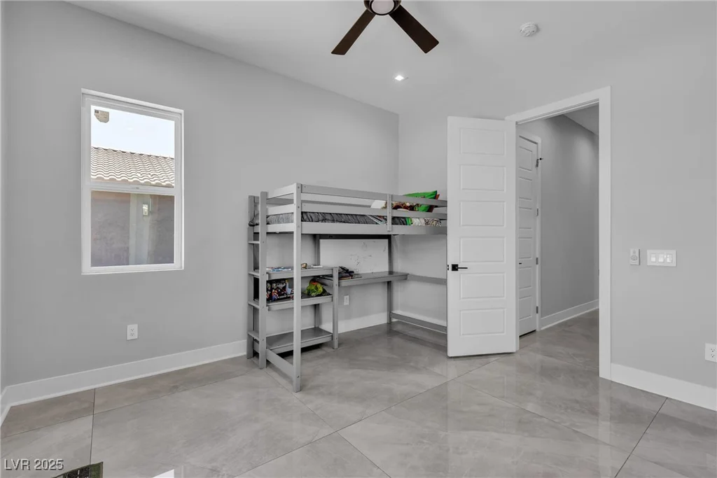 6235 Fort Apache, Las Vegas, NV 89149