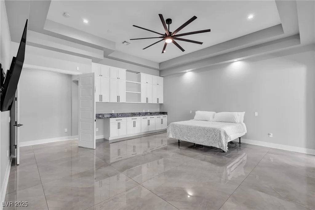 6235 Fort Apache, Las Vegas, NV 89149