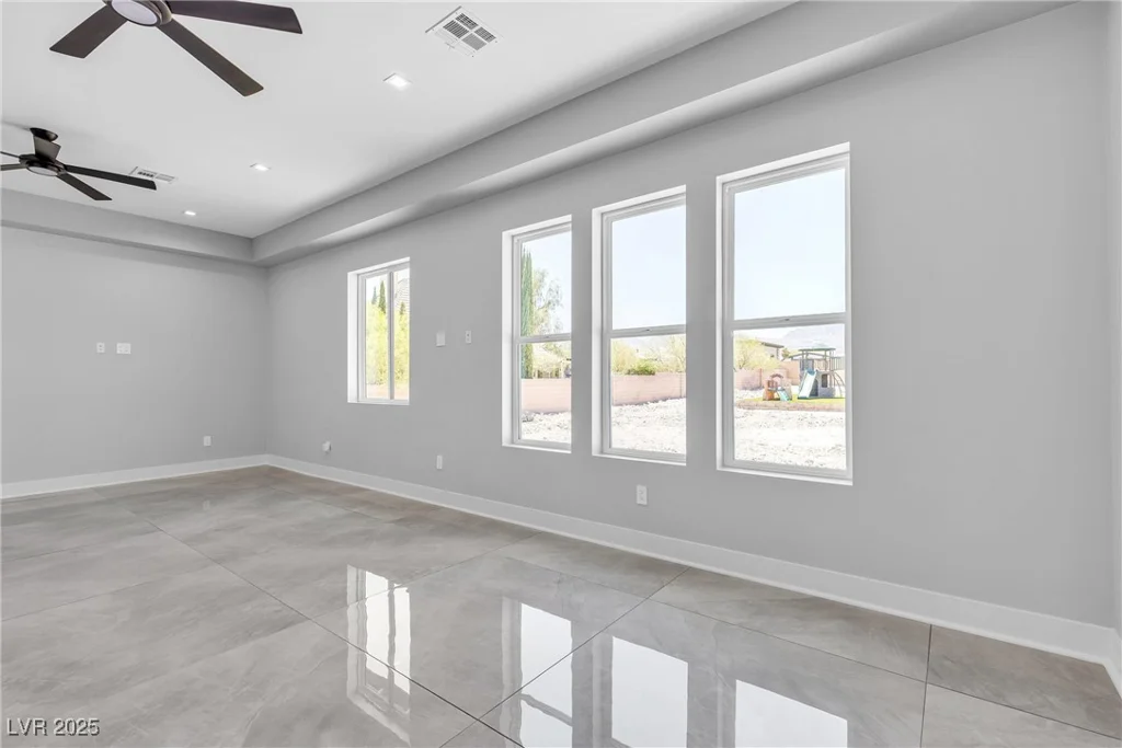 6235 Fort Apache, Las Vegas, NV 89149