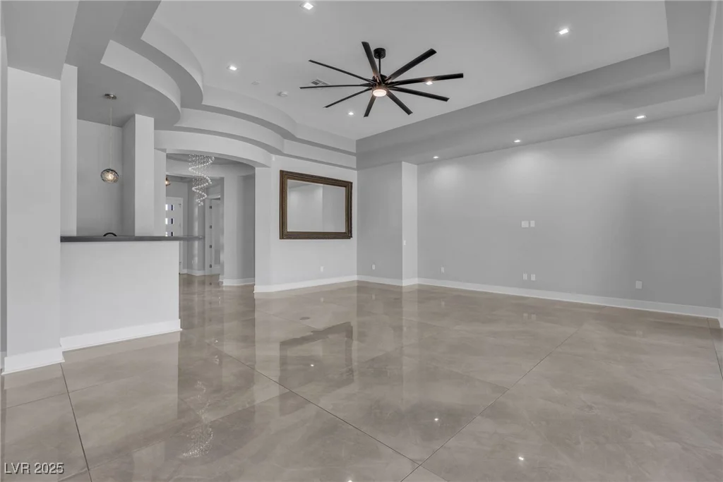 6235 Fort Apache, Las Vegas, NV 89149
