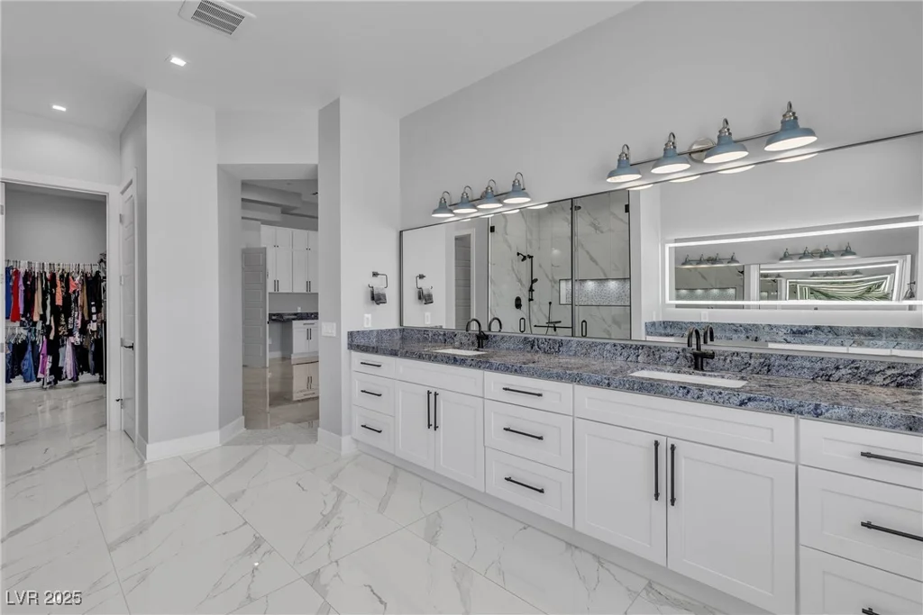 6235 Fort Apache, Las Vegas, NV 89149