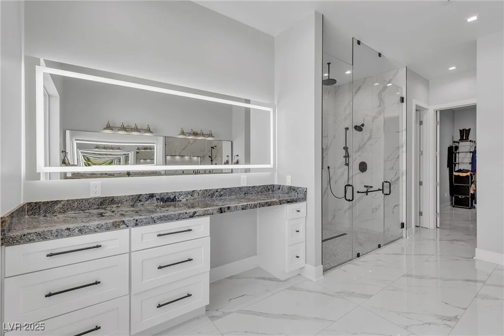 6235 Fort Apache, Las Vegas, NV 89149