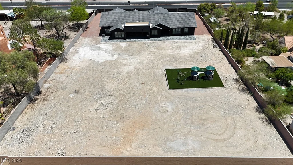 6235 Fort Apache, Las Vegas, NV 89149