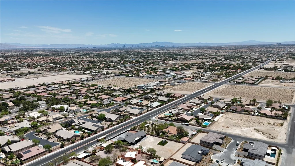 6235 Fort Apache, Las Vegas, NV 89149