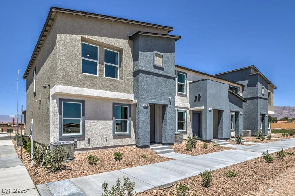 6165 Hibiscus Garden, North Las Vegas, NV 89081