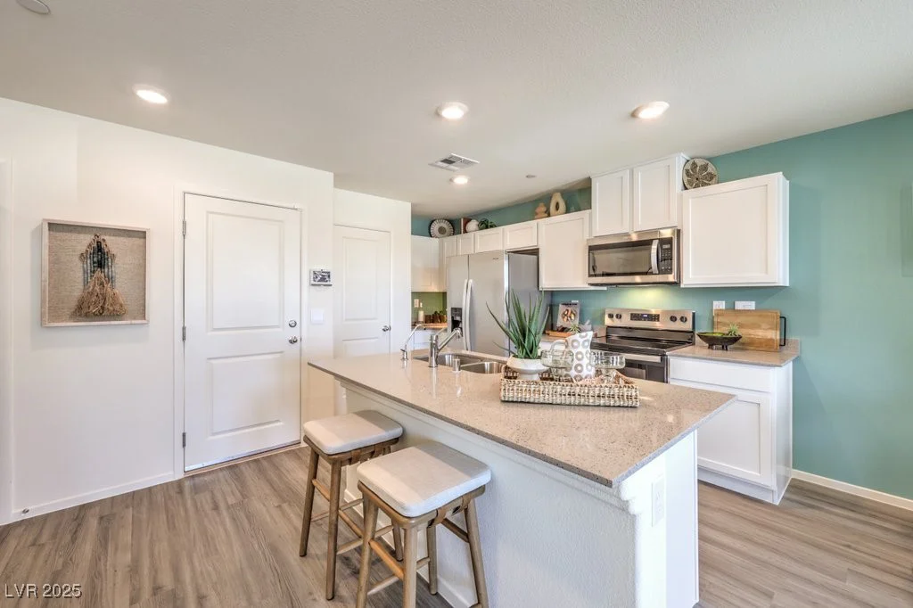 6165 Hibiscus Garden, North Las Vegas, NV 89081