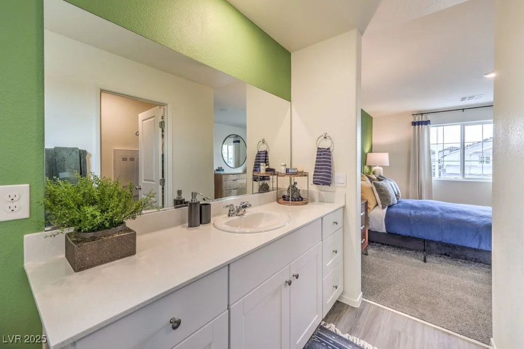 7955 Aurora Sky, North Las Vegas, NV 89084