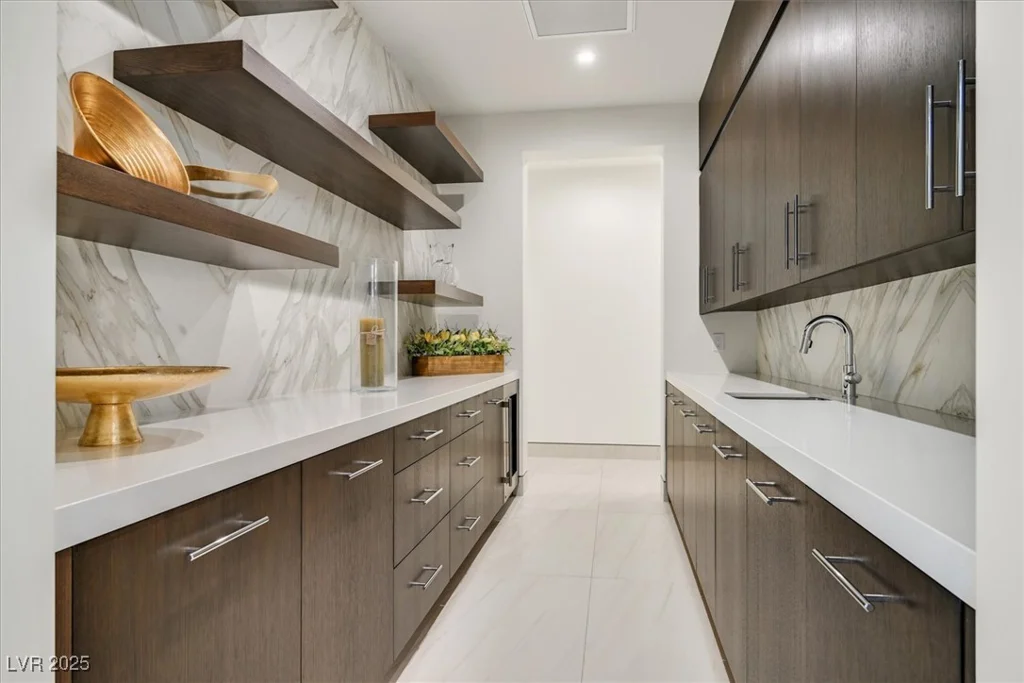 49 Crested Cloud, Las Vegas, NV 89135