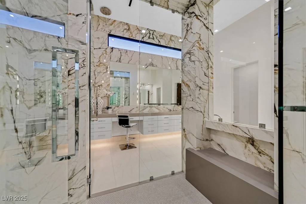 49 Crested Cloud, Las Vegas, NV 89135