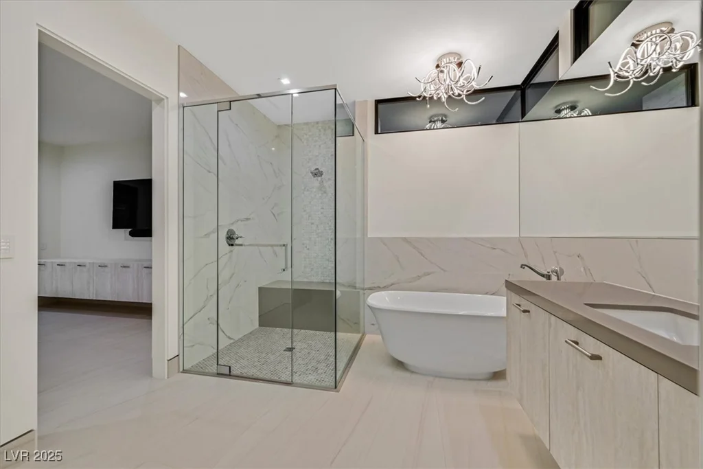 49 Crested Cloud, Las Vegas, NV 89135
