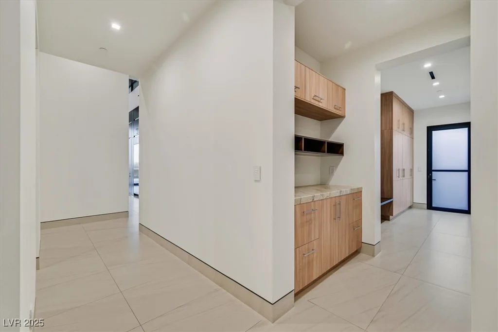 49 Crested Cloud, Las Vegas, NV 89135