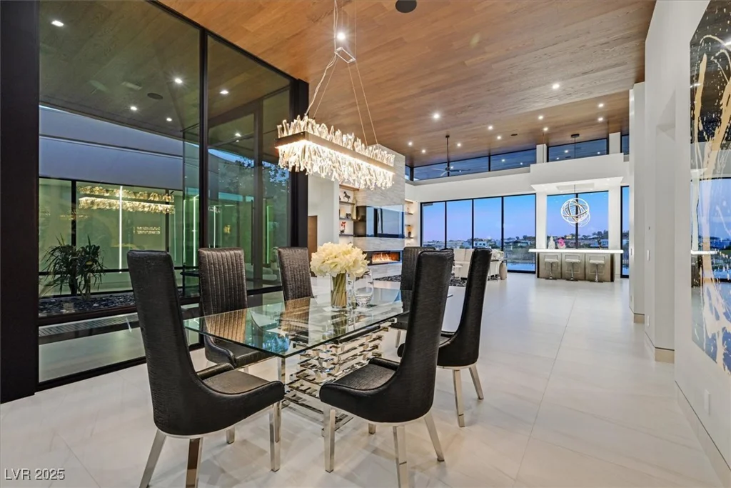 49 Crested Cloud, Las Vegas, NV 89135