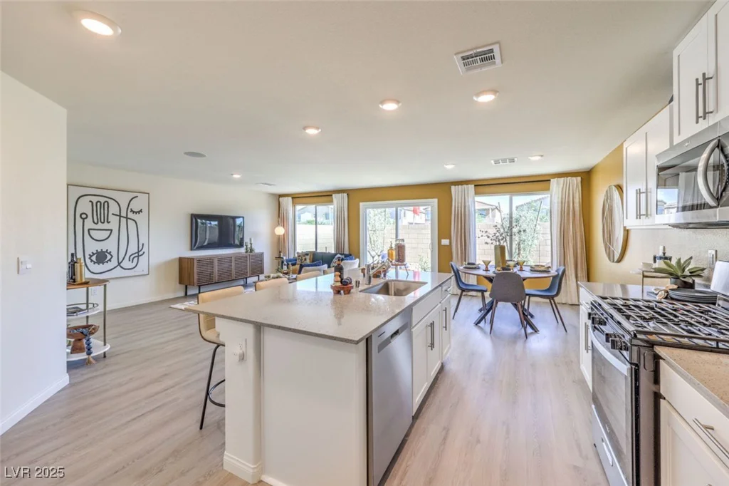 5638 Sunset Sedona, North Las Vegas, NV 89081
