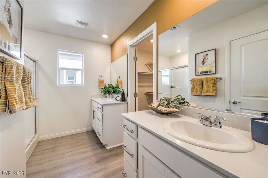 5638 Sunset Sedona, North Las Vegas, NV 89081