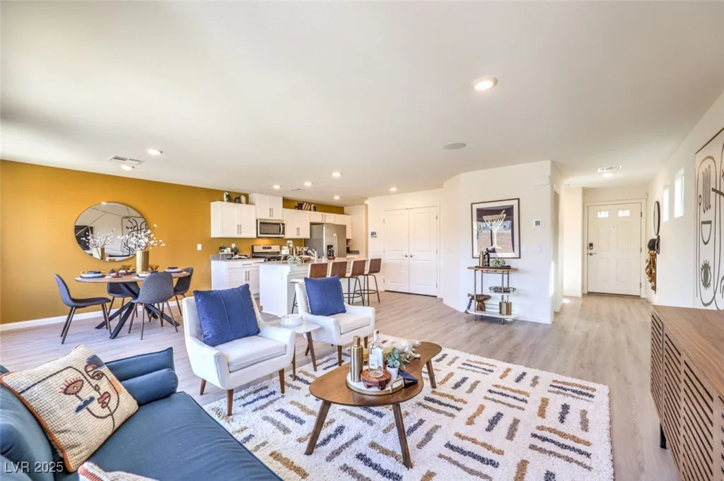 5638 Sunset Sedona, North Las Vegas, NV 89081