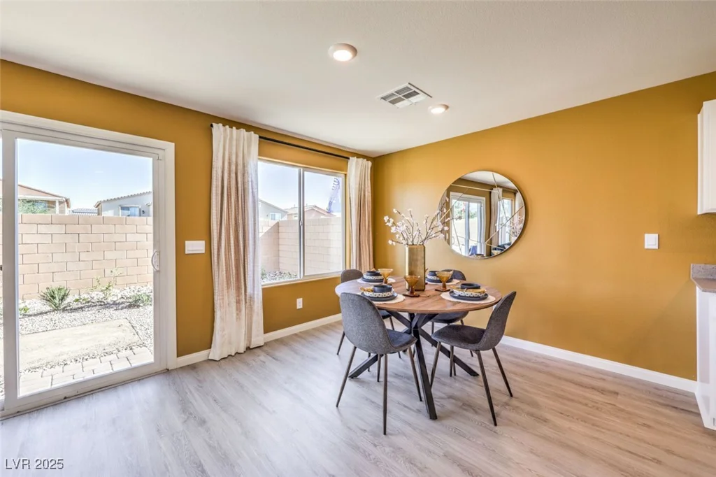 5638 Sunset Sedona, North Las Vegas, NV 89081