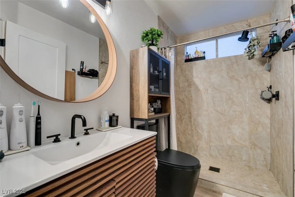 640 Thornewood, Las Vegas, NV 89123