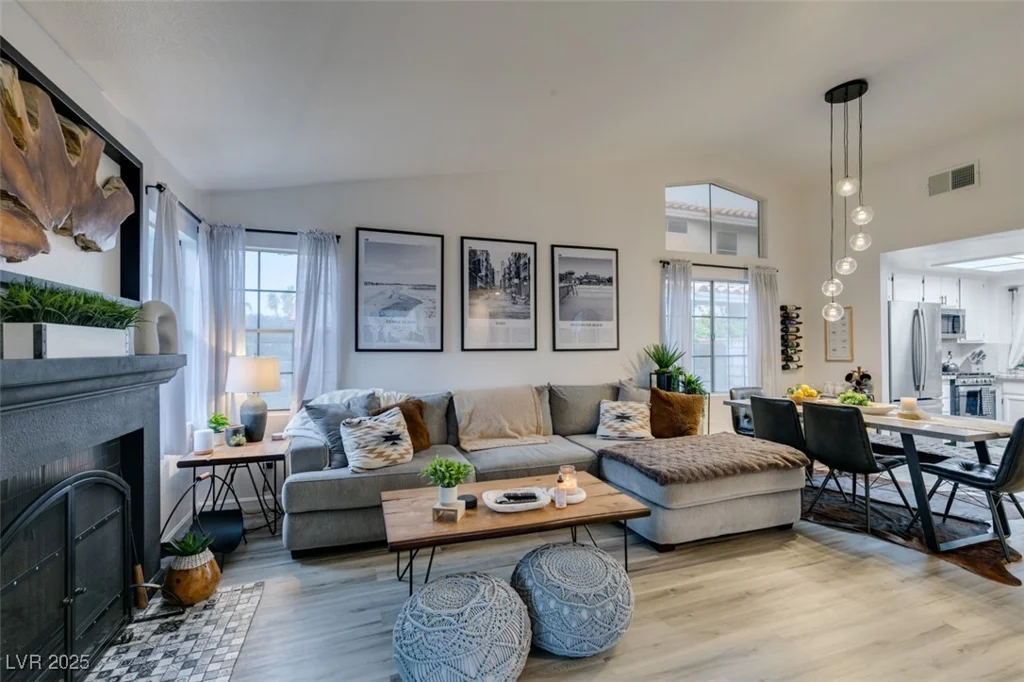640 Thornewood, Las Vegas, NV 89123