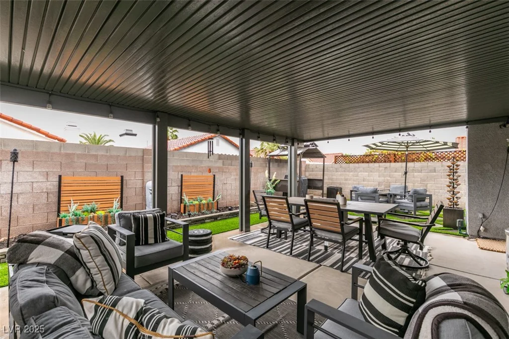 640 Thornewood, Las Vegas, NV 89123